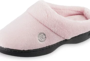 Women's woolen slippers